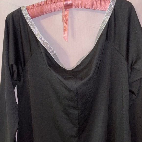 Noracora Black Dress with Stylish Tie - Picture 3 of 13